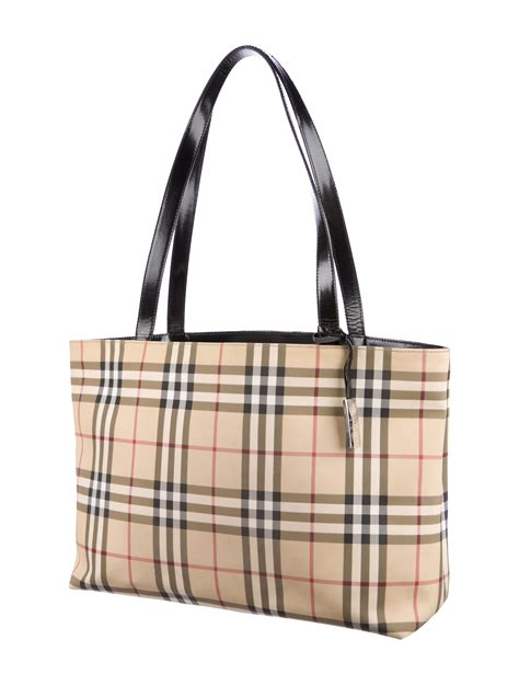 burberry tote price